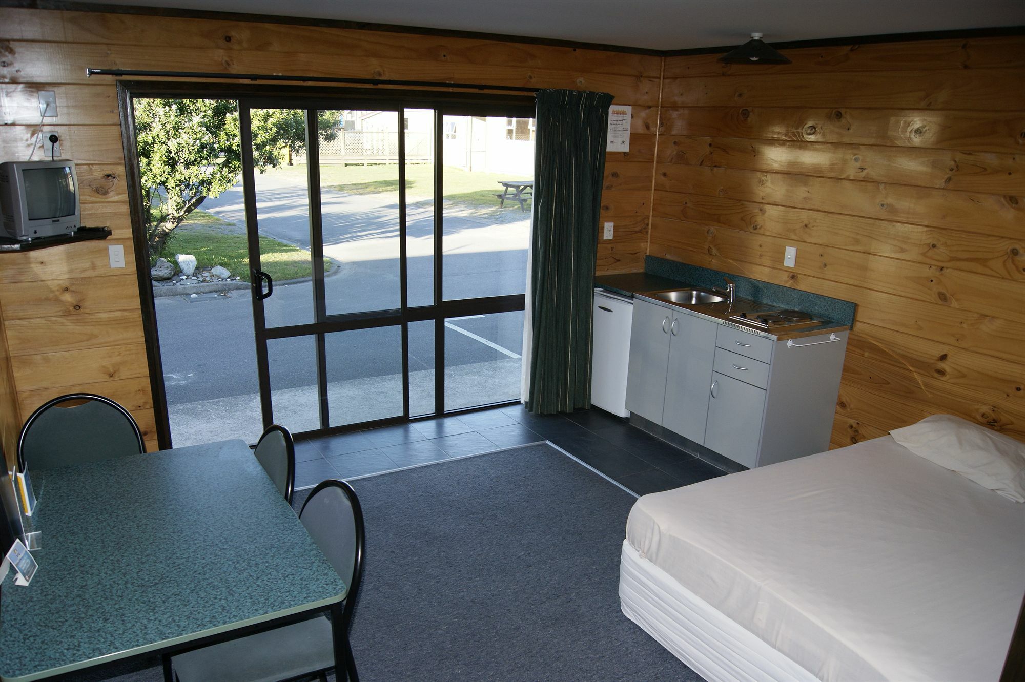 Greymouth Seaside Top 10 Holiday Park Exterior photo